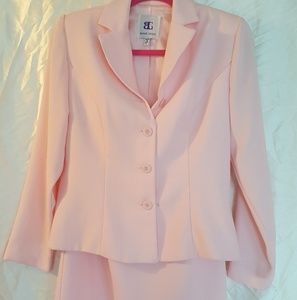 Ladies pink career skirt suit